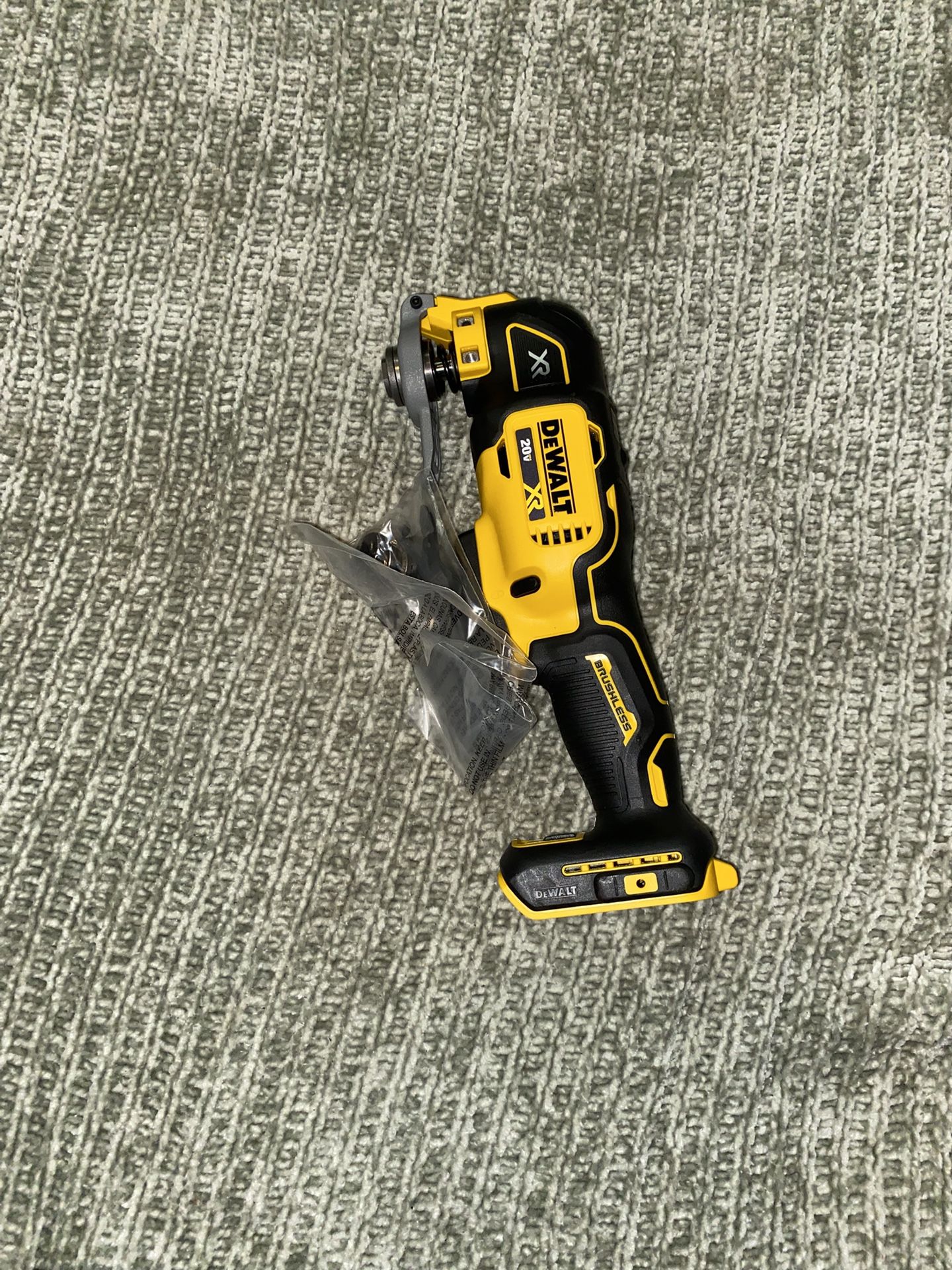 Dewalt $75 Tool Only Herramienta Sola 