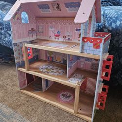 Great Condition Doll House (Huge)