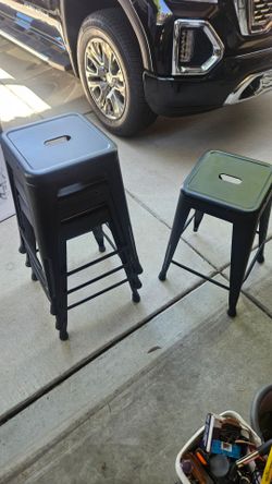 INDOOR OUTDOOR STOOL