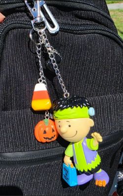 Peanuts Charlie Brown Frankenstein Keychain, peanuts, Charlie brown, great pumpkin Charlie brown, snoopy