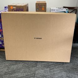 D Box, Shipped Box