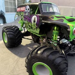 LOSI GRAVE DIGGER 1/8