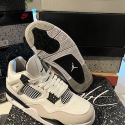 Jordan 4