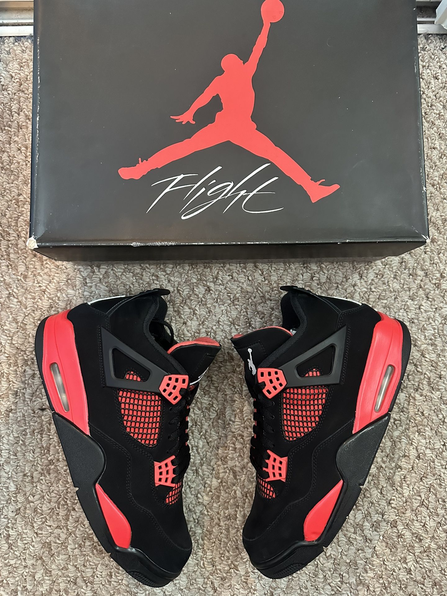 Nike Jordan 4 “Red Thunder” Size 10❤️🔥