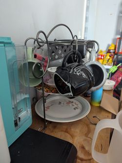 Mug and Plate Holder