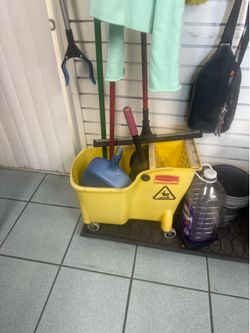 Mopping bucket