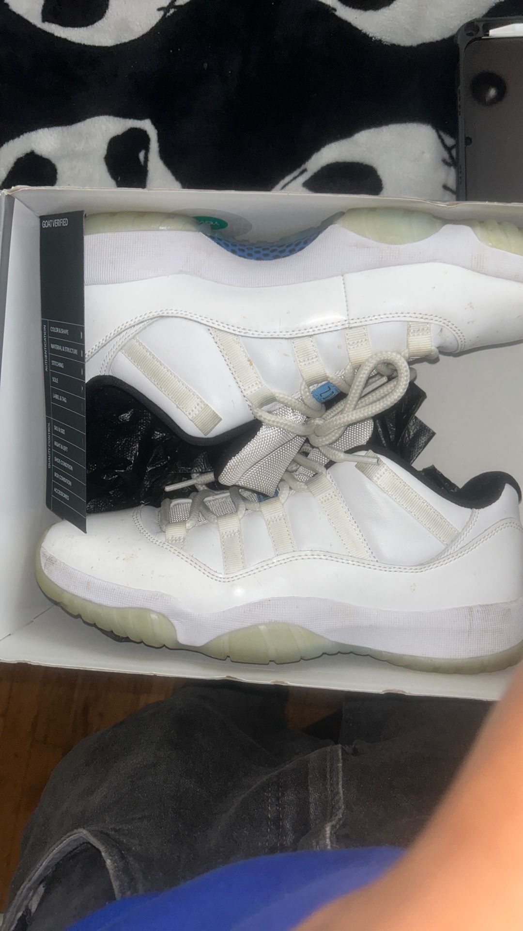 Jordan 11 Legend Blue Lows SIZE 9