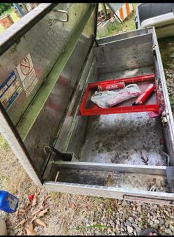 Sturdy Weather Guard truck tool box