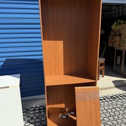 Bookshelf 