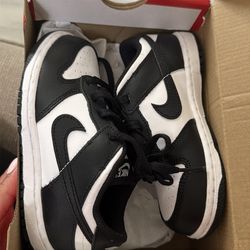 Nike black and white