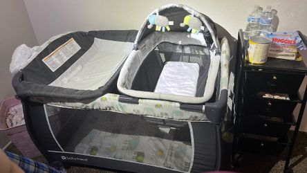 Baby Trend Playpin
