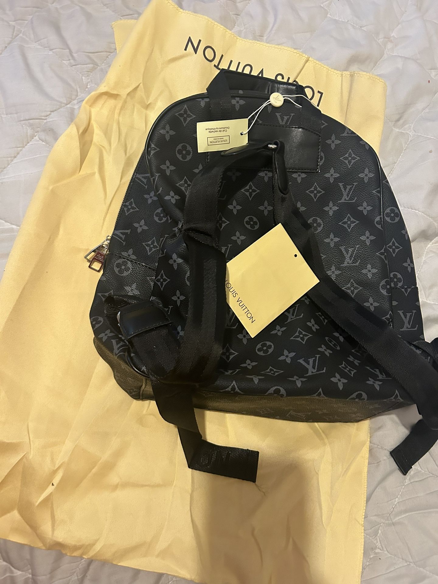 LV backpack Brand new ! Louis Vuitton 