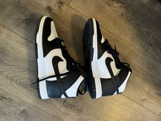Nike Woman’s Dunks High Top