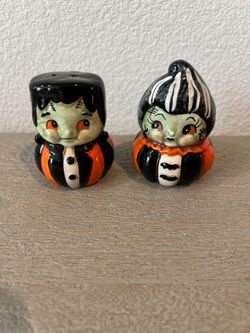 Johana Parker salt pepper shaker