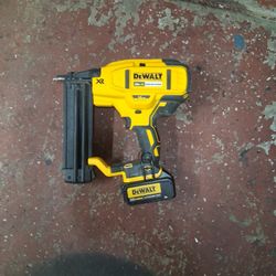 20v Dewalt Brad Nail Gun