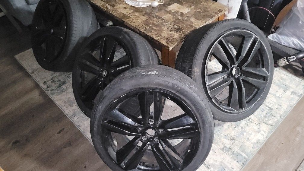 Genuine USED 19x9 Ford Mustang Ecoboost Rims Gloss Black(4 Wheel)