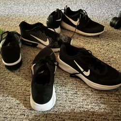 Nike Tennis Shoes 