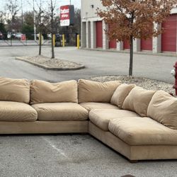 Walter E. Smithe Tan/Biege Sectional – Free Curbside Delivery