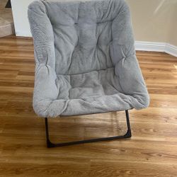 Comfy Saucer Chair 