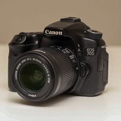 Canon EOS 70D DSLR Camera Kit