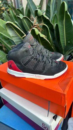 Kids Jordan’s Black And Red 3y Great Condition