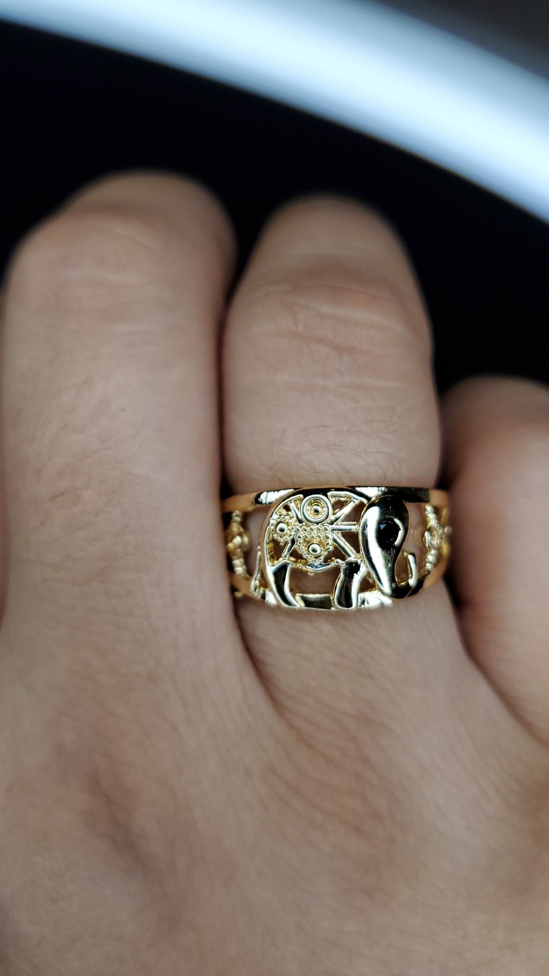 Anillo de elefante 🐘 size 8. Elphant ring