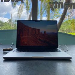 Apple MacBook Pro 14” – M1 Pro 3.2GHz / 32GB RAM / 1TB SSD / 14-Core GPU Silver