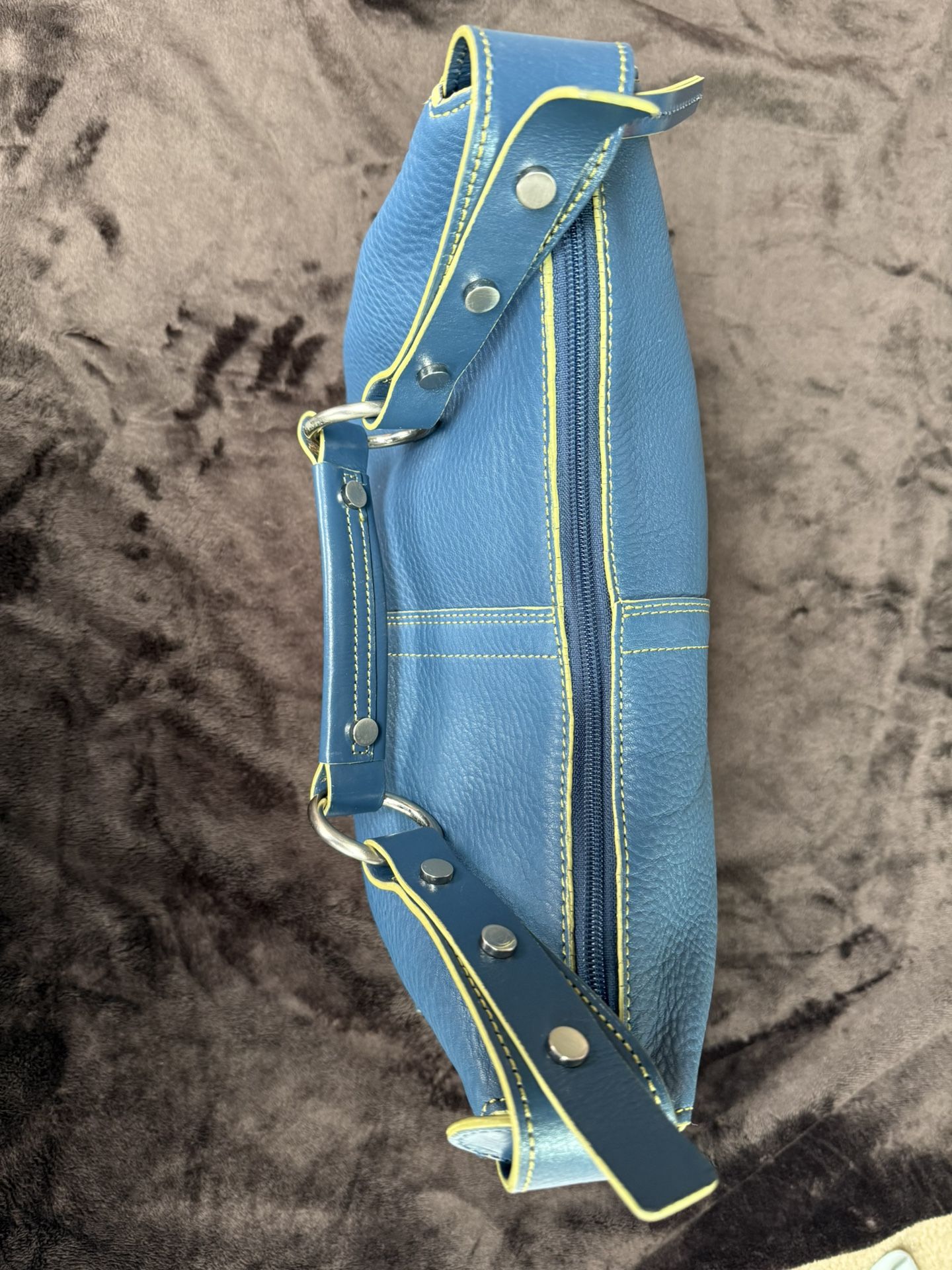 Kenneth Cole New York Blue Pebble Leather Medium Hobo Shoulder Bag EUC! $160