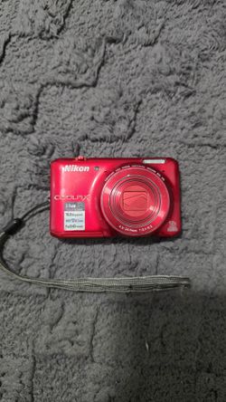 Nikon Digital Camera 