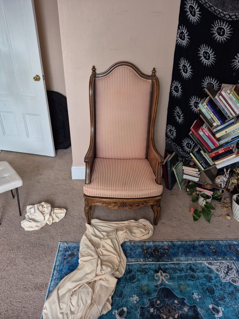2 Matching Antique Chairs, Excellent Condition 