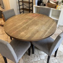 Table & Chairs