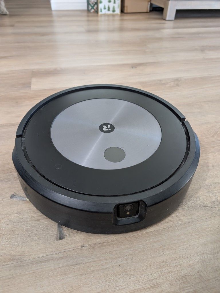 iRobot Roomba j7