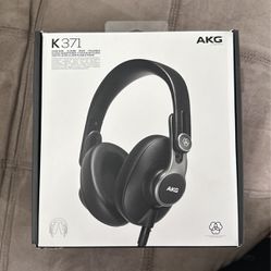 AKG K 371 Studio Headphones