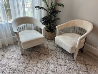 Set of 2 Cream Velvet Barrel Accent Chairs