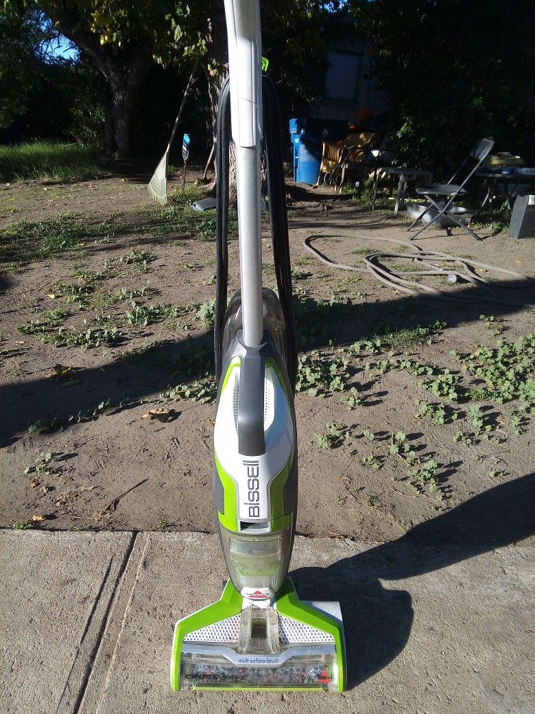 !! Carpet Cleaner Bissell Firm Price