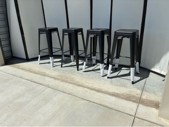 Brand  New 30 Inch Metal Bar Stools Set of 4 Sale!!!