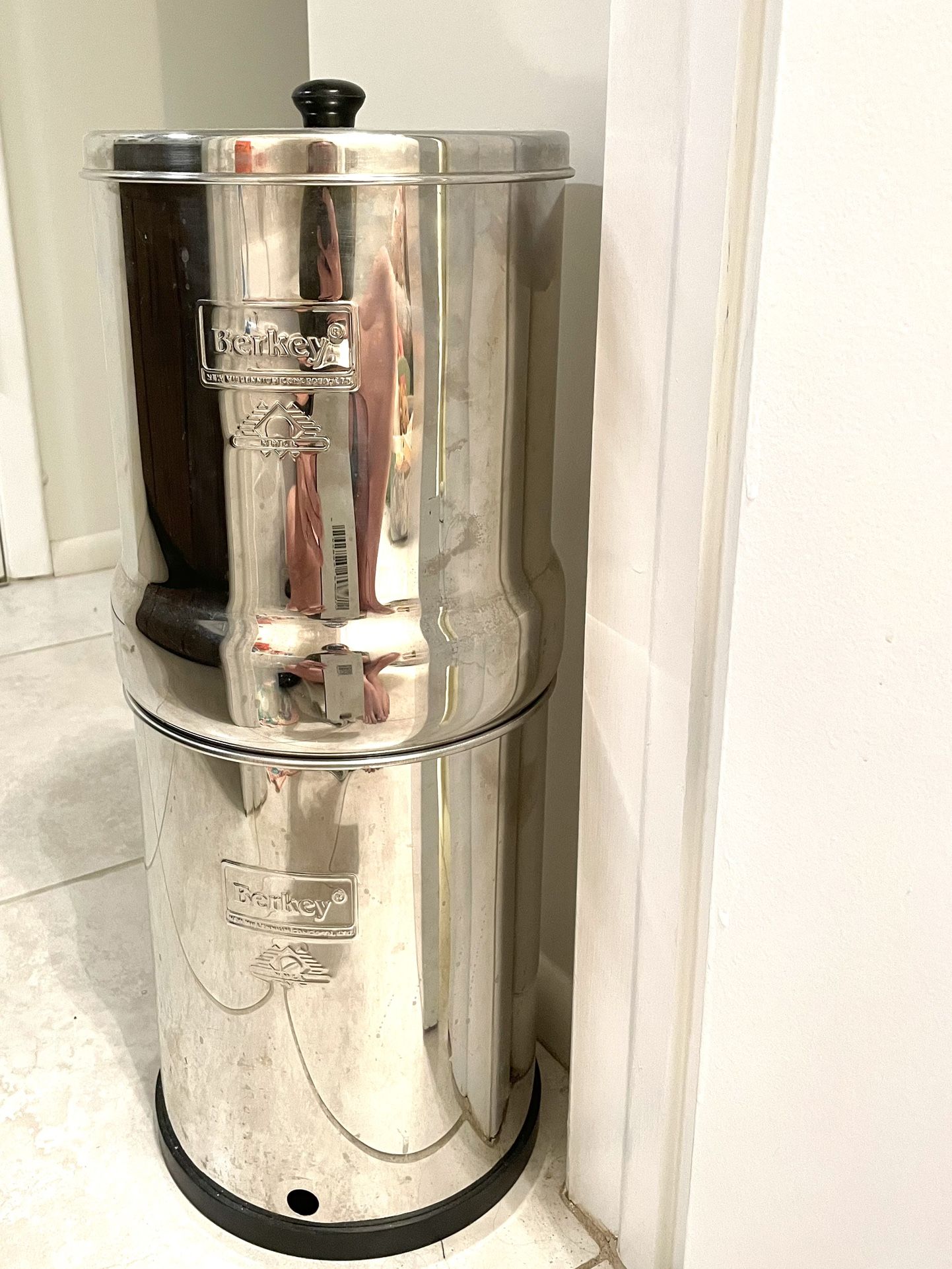 Royal Berkey 3.25 Gallon Stainless Steel Water Filter, Fluoride Arsenic And Carbon Filters Included