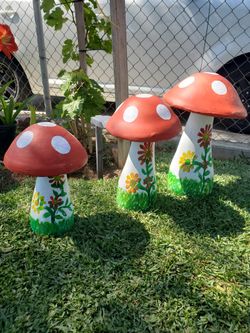 New 2ft Mushroom Decorations 