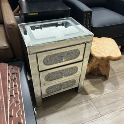 Silver Nightstand, Mirrored End Table with Wireless/USB/Type C Charging, Modern LED Side Table with Crystal Drawers, Storage Cabinet for Bedroom Livin