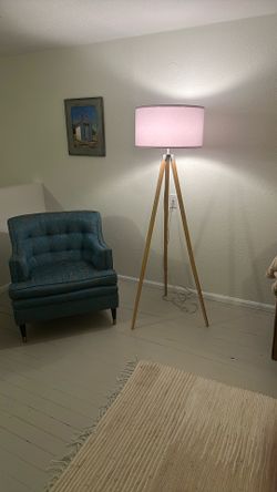 Tripod Lamp