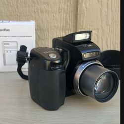 Kodak EasyShare Z7590 5.0MP 10x Zoom Digital Camera W Charger/Battery TESTED