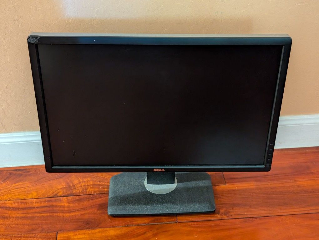 Dell Monitor - 24 inch