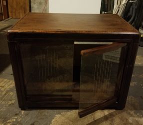 Small TV Stand