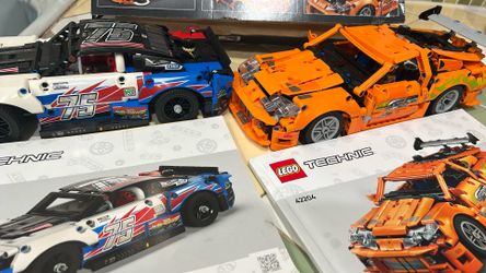 LEGO Built Collectible Car Set Of Two 42143 42204