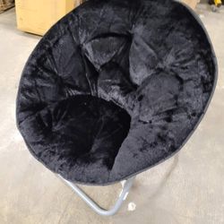 Saucer chair

$32 FIRM