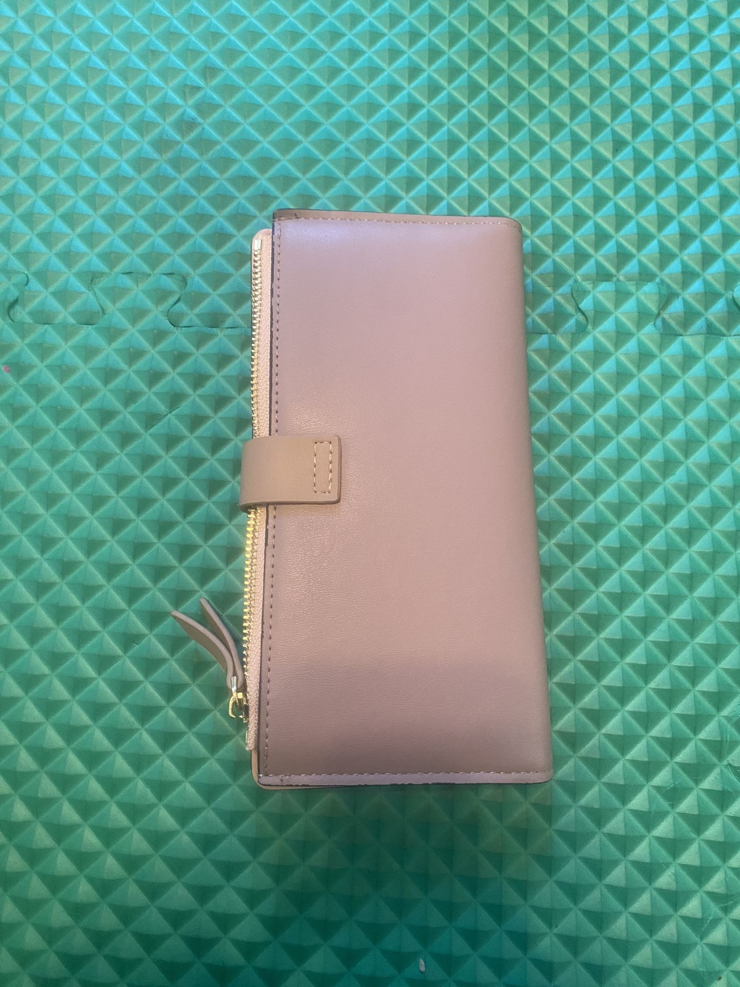 Super Cute Wallet!!