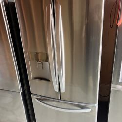 LG 30 Wide French Door Stainless Steel Refrigerator