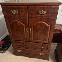 Bedroom Furniture Set
