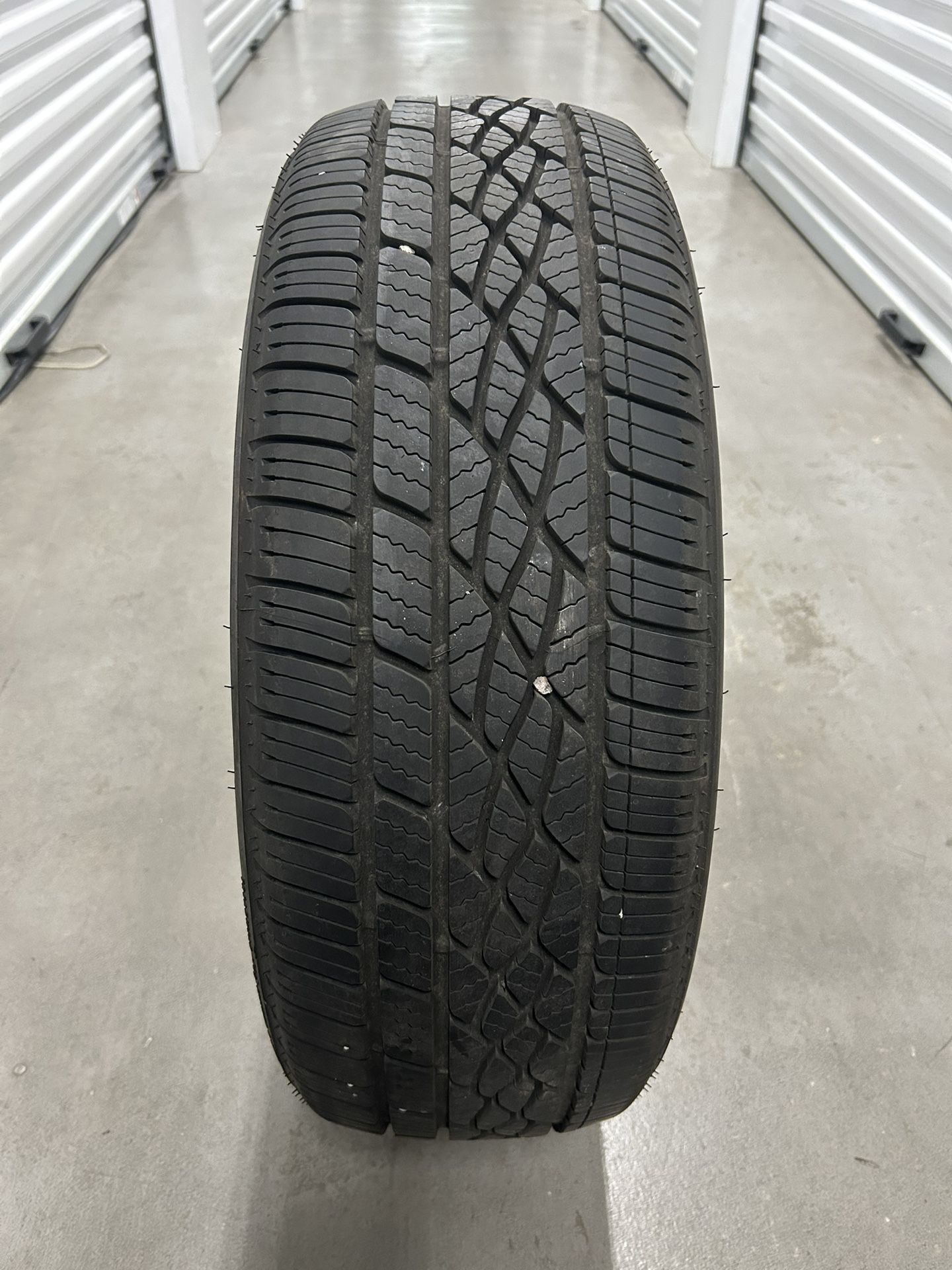 215/55R18 Firestone Firehawk