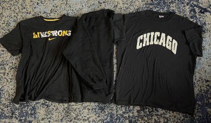 Men’s XXL Bundle T Shirts And Sweater 